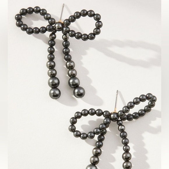 Anthropologie bow gray pearl earrings NWT - Picture 2 of 6